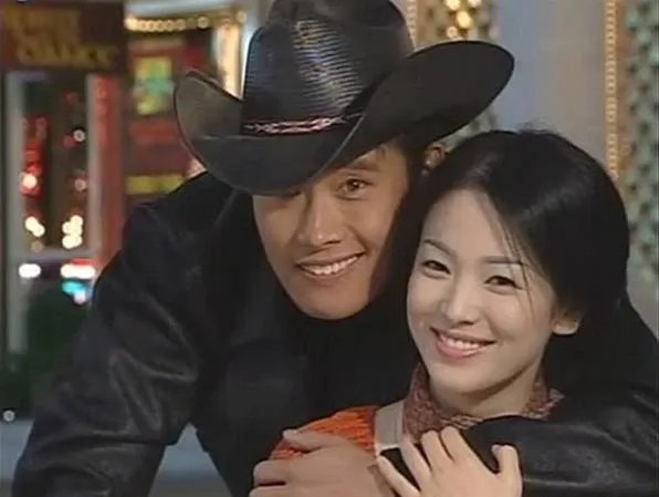 李秉宪宋慧乔脱肛是什么意思：李秉宪宋慧乔恋爱过程