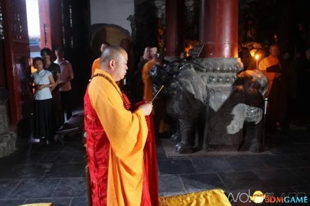 天津爆炸事件之后释永信诵经祈福 祈愿国泰民安