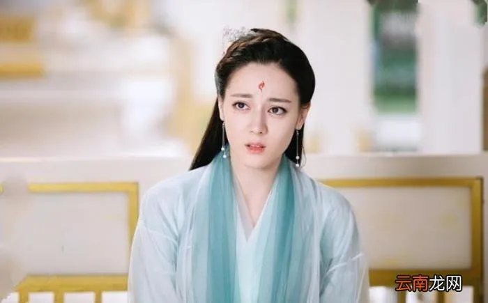 迪丽热巴翻牌上热搜 迪丽热巴不耻照片