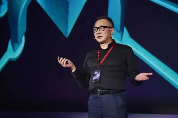 李淼教授演讲时讲黄段子引发关注,南科大教授对此有何回应?