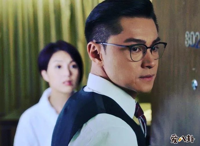 黄浩然老婆莫家嘉是富家女 黄浩然一家四口照片