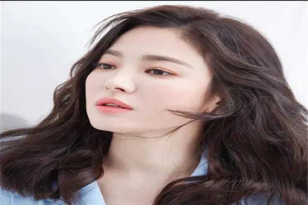 韩国十大国民女神排行榜:金泰熙上榜,李英爱仅第六