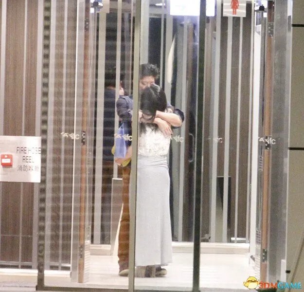 女星林芊妤与男子厕所肉搏 30分钟呻吟声遭曝光