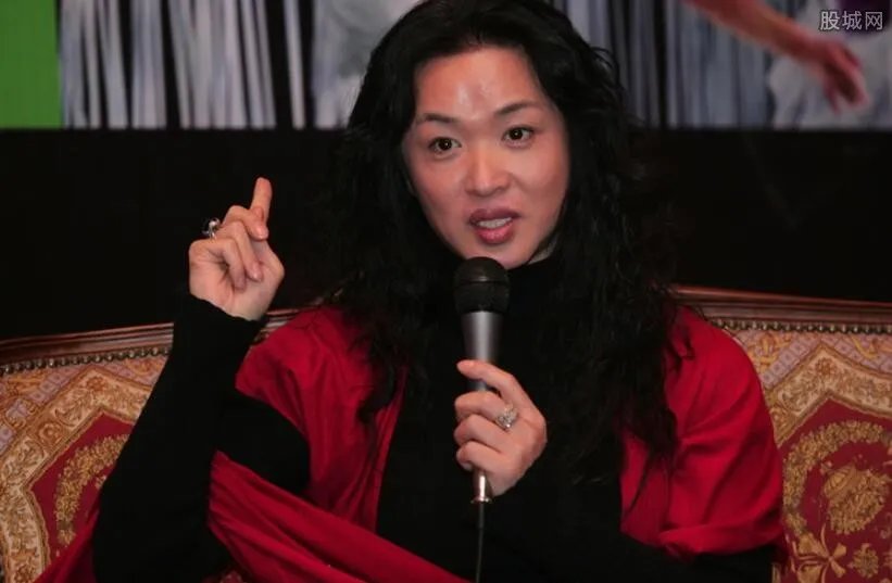 萨顶顶回击金星 两个人之间的撕扯你怎么看