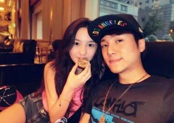 张千巽个人资料与家庭背影，张千巽张木易结婚（图）