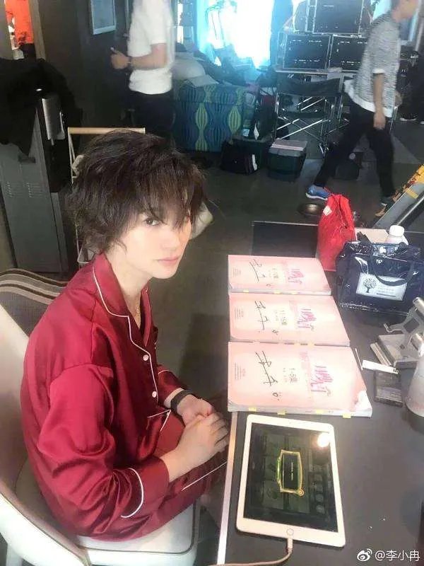 李小冉是怎么回应蹭热度的?