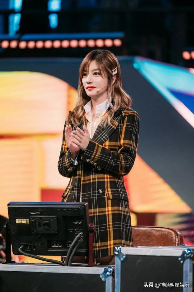 《演员请就位》赵薇上热搜，“小燕子”又回来了吗？