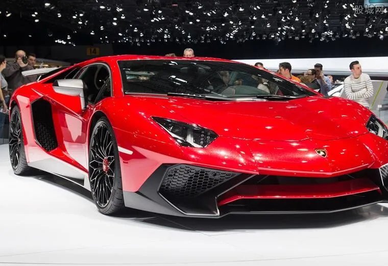 兰博基尼烧成废铁 兰博基尼保险赔偿标准是多少