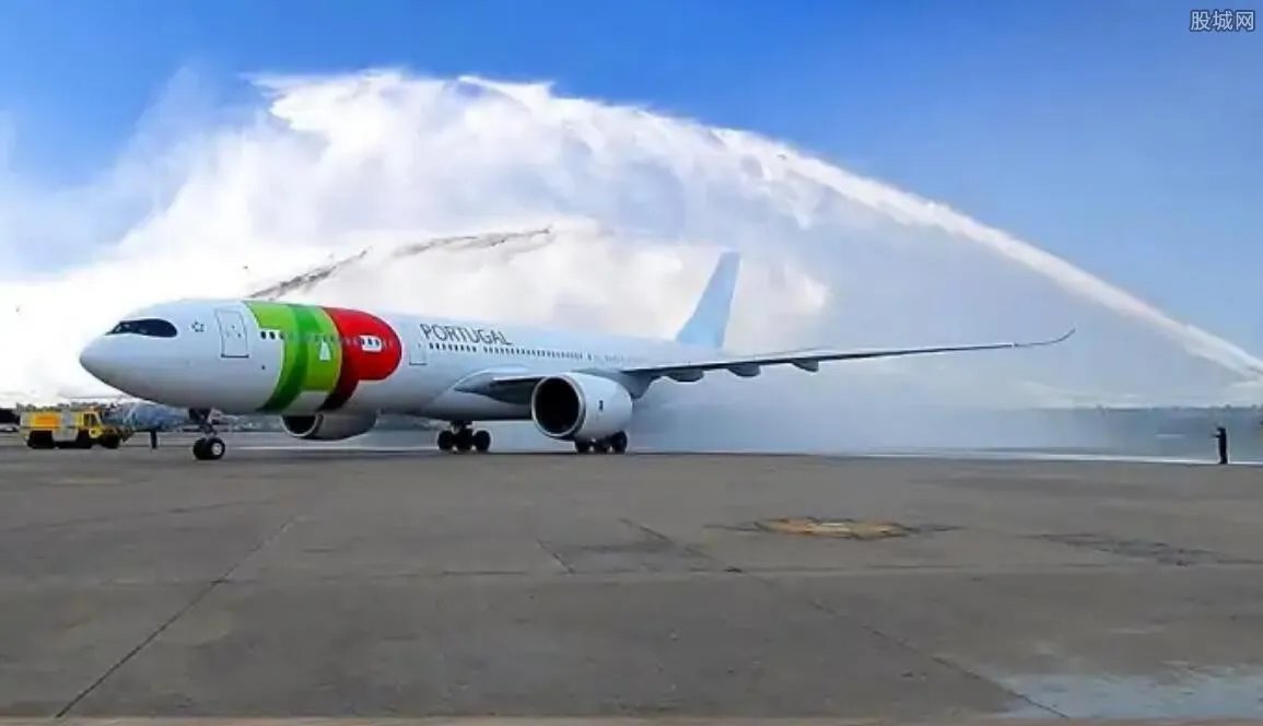 机场过水门迎接代表什么 过水门为什么是最高礼遇