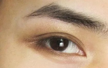 广州割双眼皮哪里好