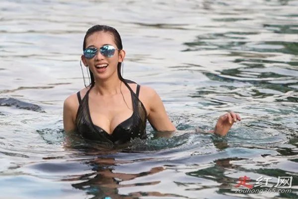 林志玲的胸爆了怎么回事 时大时小离塌方不远了