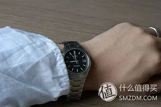 简单干净商务范儿:CASIO 卡西欧 LIW-120DJ-1AJF 男款光动能腕表