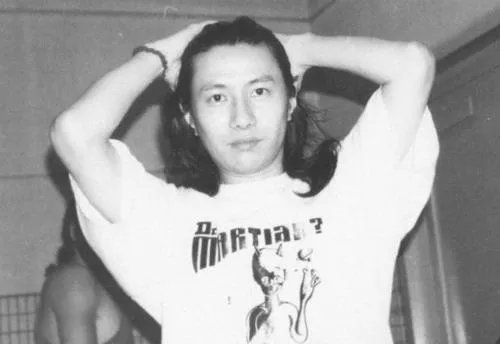 郑钧为什么对前妻不好和前妻离婚 郑钧前妻孙锋个人资料照片现状