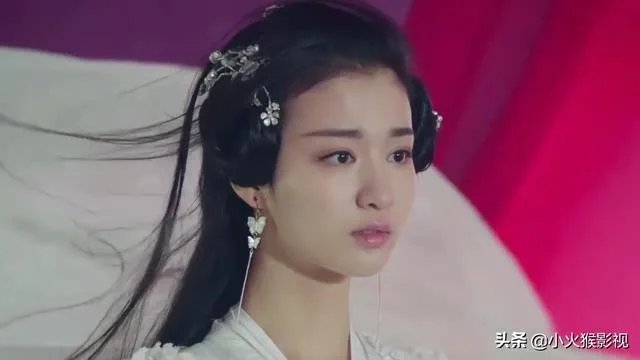 如何评价电视剧《孤城闭》王楚然饰演的张贵妃？