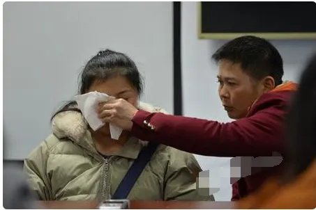 小伙遇车祸脑死亡父母是怎么做的？