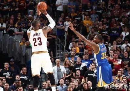 同样是狂砍38分，为何老詹和杜兰特的待遇却是天差地别？