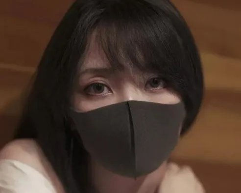 玩偶姐姐是谁 不戴口罩露脸的样子