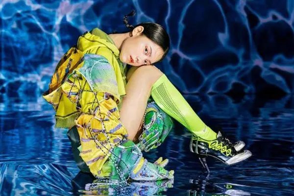 赵今麦八卦 00后童星演技领跑时尚资源却不忍直视