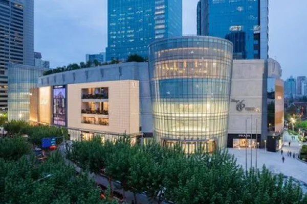 上海奢侈品最多的商场是哪所？