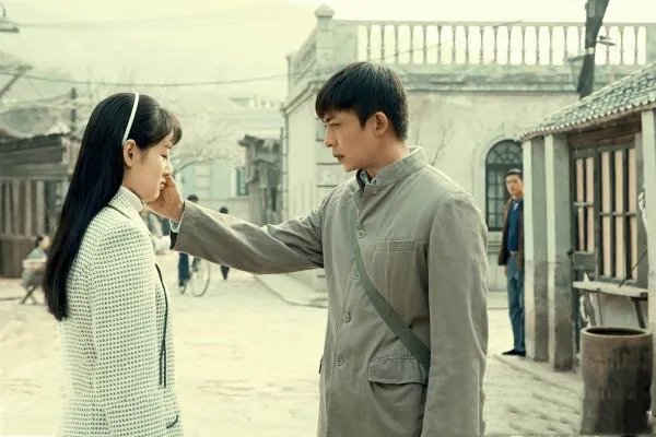 看过《生于70年代》的各路网友,他们的评价是褒贬不一,你认为演员表现如何?