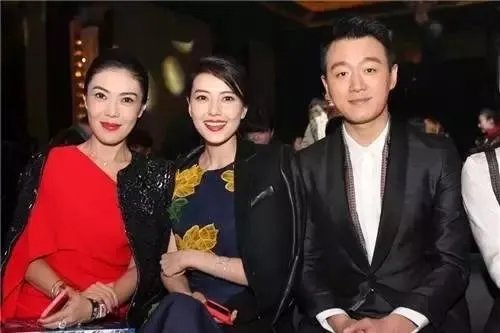 2017芭莎慈善慈善晚会的明星有那些?