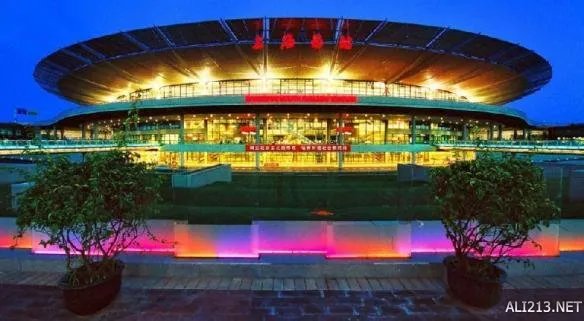 来不及了快上车！盘点春运期间全国十大最拥挤火车站