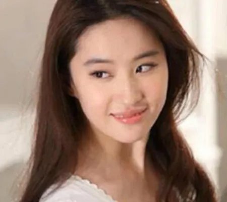 刘亦菲素颜照片真丑吗？ 与宋承宪恋情曝光