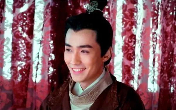 朱一龙杨蓉公开恋情在一起了吗 朱一龙如何评价杨蓉是不是喜欢她