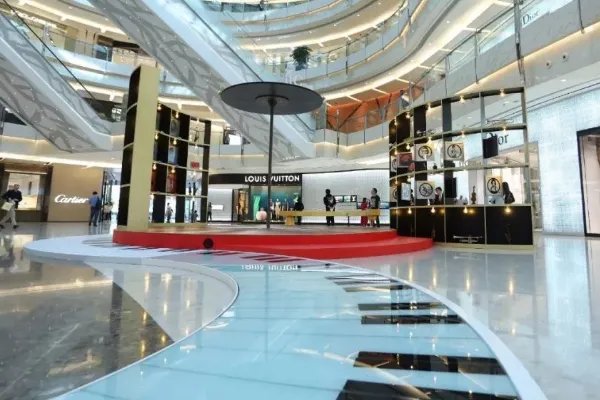 上海奢侈品最多的商场是哪所？