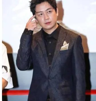 姚晨凌潇肃到底谁先出轨？