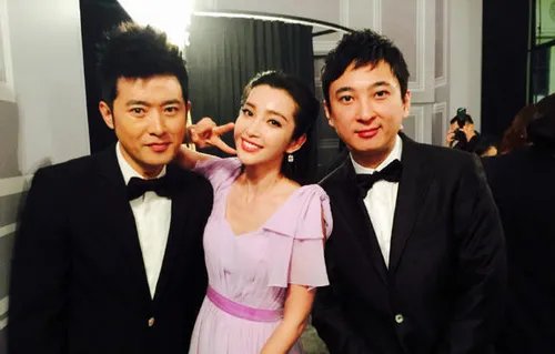 李冰冰晒合照为任泉庆生,两人的关系是有多好?