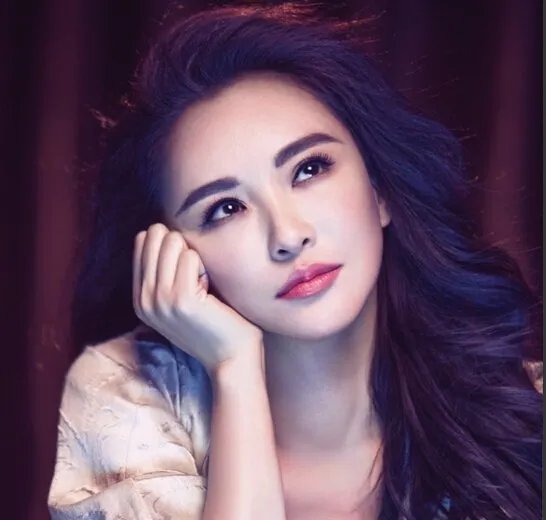 走红毯“出丑”的5大女星,范冰冰“前门大开”,难道没发现吗?