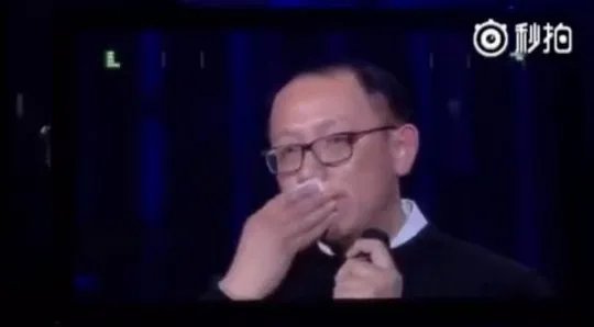 洪涛哭了是怎么回事？