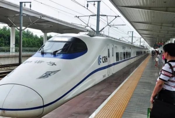 内蒙古首开高铁是那条线？