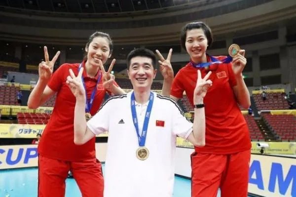 女排再夺大冠军杯教练是谁2017年9月8号教练是谁
