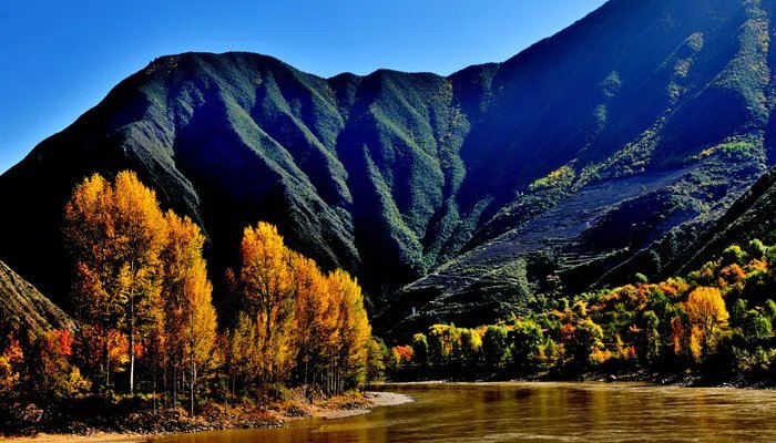 燕子沟离成都多远 成都到燕子沟多少公里