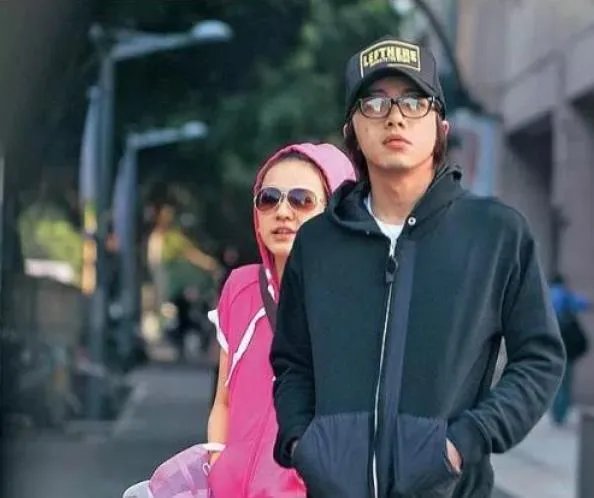 陈意涵谢坤达分手原因,谢坤达和陈意涵的故事