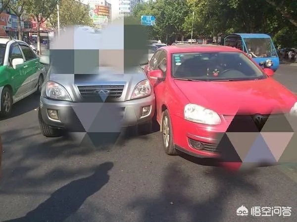 杭州两位出租车司机,上路碰瓷200多起,诈骗超70万,你怎么看?