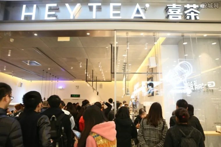 喜茶中喝出指套 喝出加工专用指套有图有真相被调查