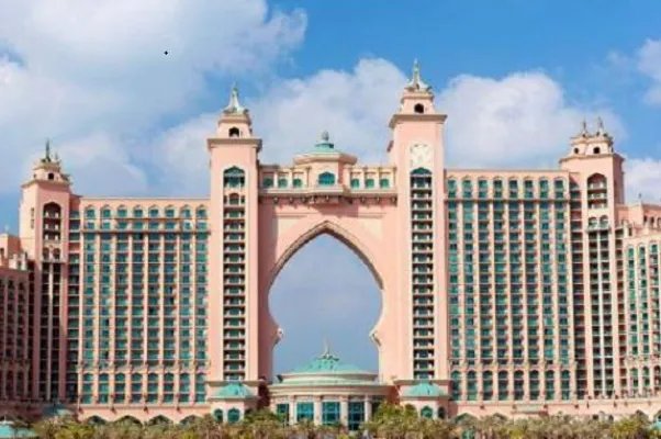 世界最丑建筑排名十位，第一是伦敦千年穹，天子大酒店上榜