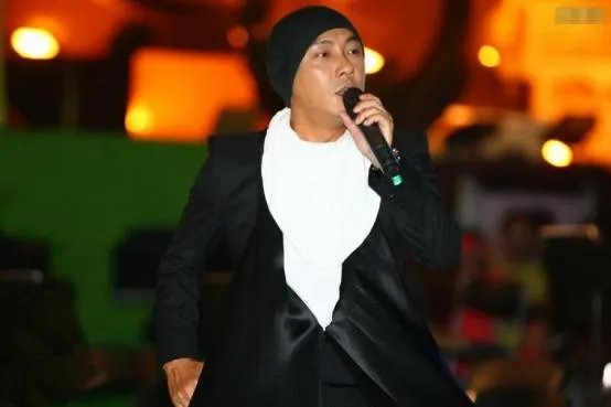 范冰冰以前的十个男友曝光 范冰冰的初恋男友原是李解