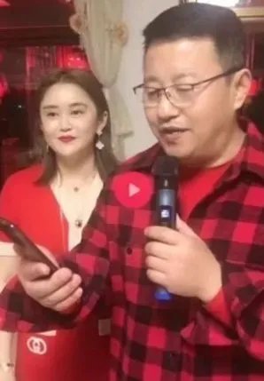 演员王小宝女儿