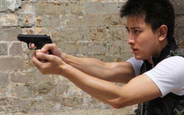 李小璐和贾乃亮争夺抚养权，谁的胜率比较大？