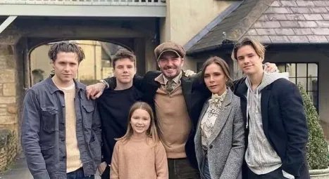 贝克汉姆长子回应婆媳不和传闻，公开妻子未穿妈妈设计婚纱的原因，咋回事？