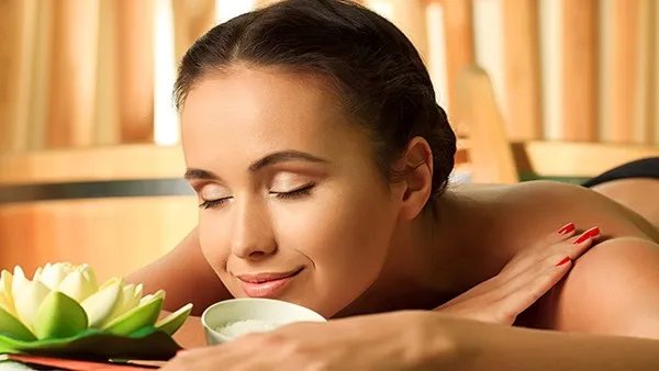 注射玻尿酸除皱多少钱 注射玻尿酸除皱价格受到哪些因素的影响