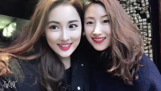 网红周贝蕾微博个人资料胸多大三围性感照 周贝蕾老公高俊豪照片