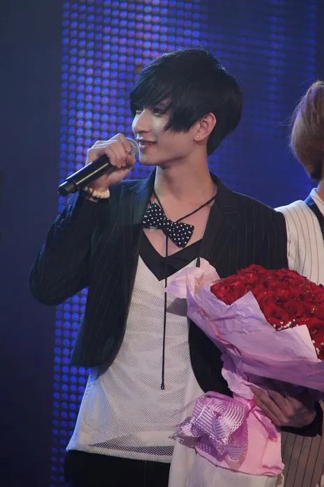 刘洲成图片？？？？？