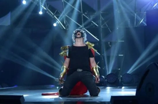 欧弟蒙面歌王图片曝光 不幸成首位出局歌手