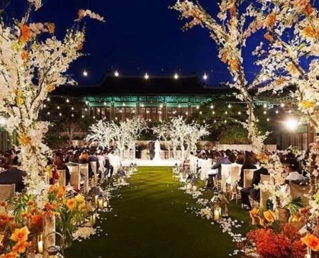 宋慧乔婚礼上穿的裙子为什么那么贵?