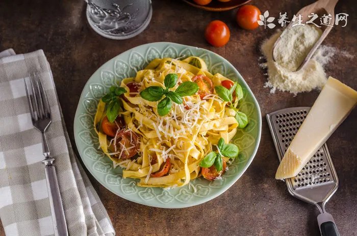 马术学习中为什么有人会选择租马来骑